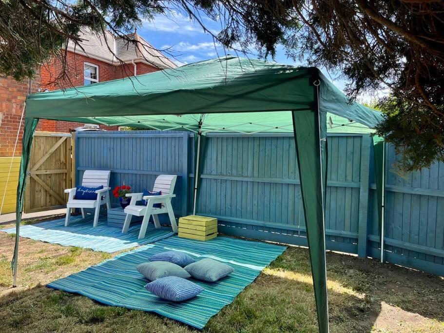 Beach Home With Garden, Close To New Forest Bournemouth Kültér fotó